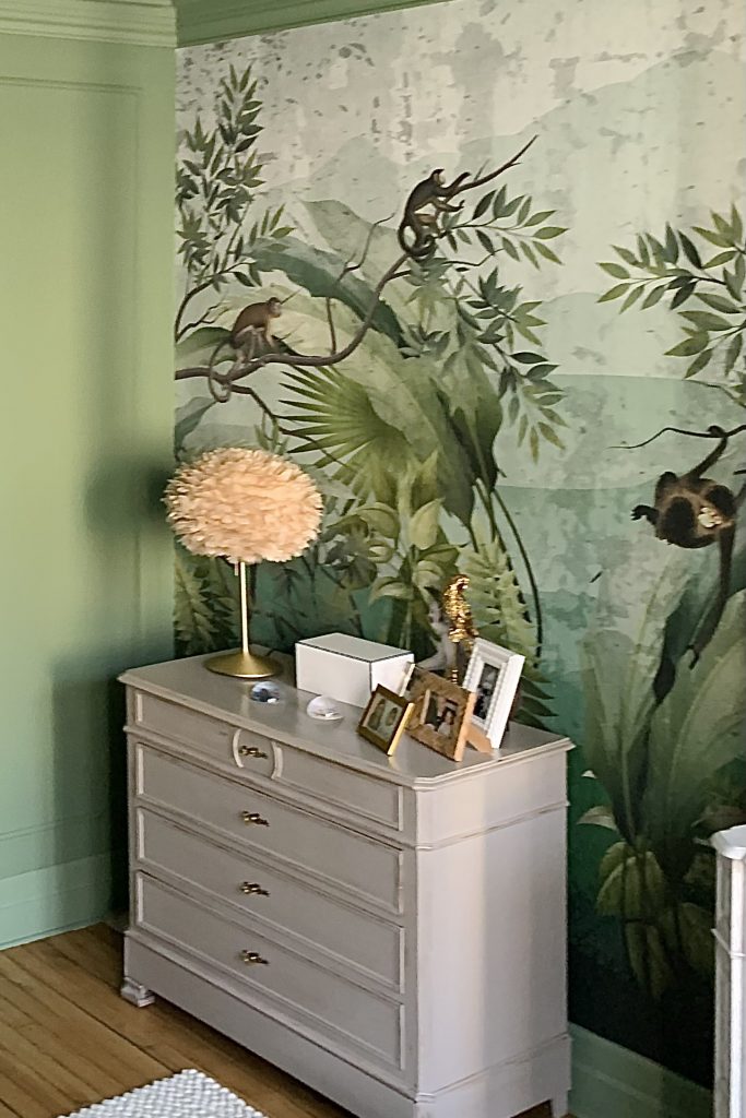 Projet Valérie - chambre aux tons vert, papier peint vert fleuri